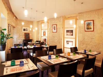 © Salle de restaurant
