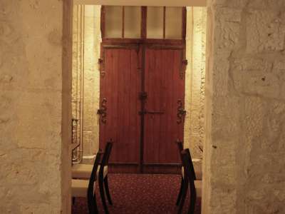 © Intérieur du Coq d'or, restaurant à Jonzac