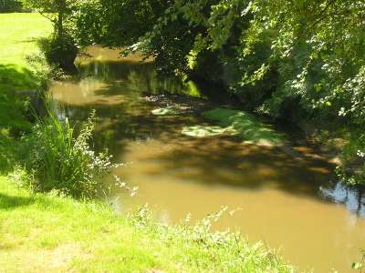 © Le Lary au lavoir de Font Colette à St-Palais-de-Négrignac