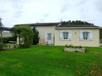 © Patrick Bossard Gîte le Beunèze à Ozillac Gîte le Beunèze à Ozillac Gîte le Beunèze à Ozillac Patrick Bossard Gîte le Beunèze à Ozillac Gîte le Beunèze à Ozillac Patrick Bossard Gîte le Beunèze à Ozillac