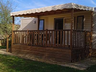 © chalet d'accueil Piscine Camping Les Acacias_Clion espace wifi gratuit ouvert 24/7 plan camping.jpg bloc sanitaire n°1 lave-linge mobil-home 27 m² cuisine mobil-home séjour mobil-home chambre n° 1 mobil-home chambre n° 2 mobil-home plan-mobil-home.jpeg boulodrome table de ping-pong bloc sanitaire n°2