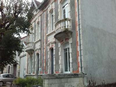 © Façade