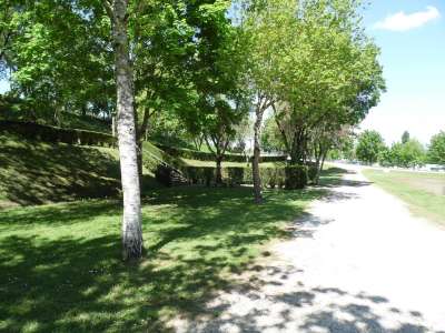 © Camping ombragé